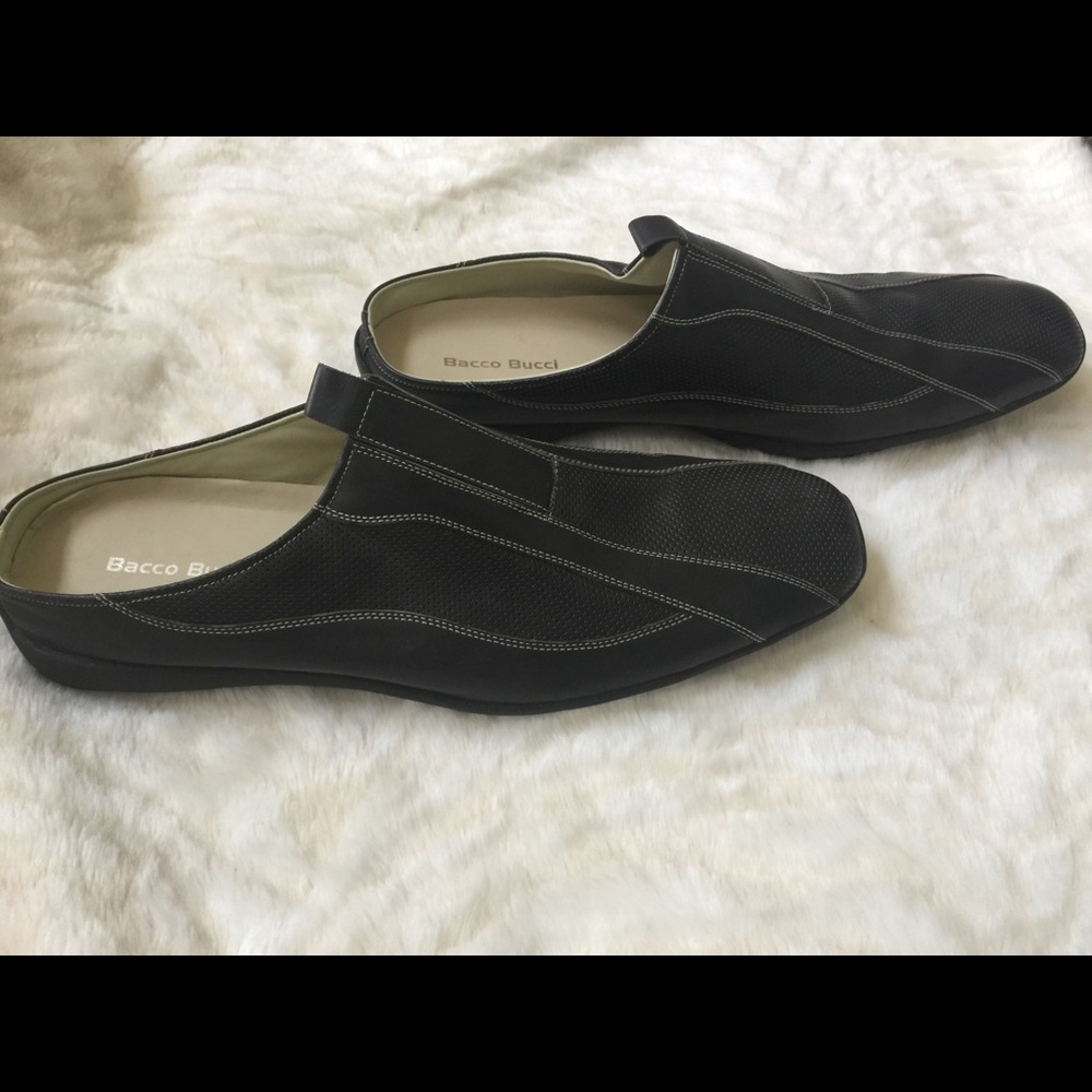 Shoes - Picture 2 of 8